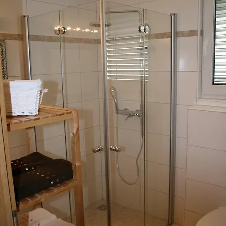 Schadle Apartment *